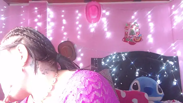 NikkiRous  online show from 13, 11, 2025