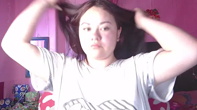 NikkiRous  online show from 18, 12, 2025