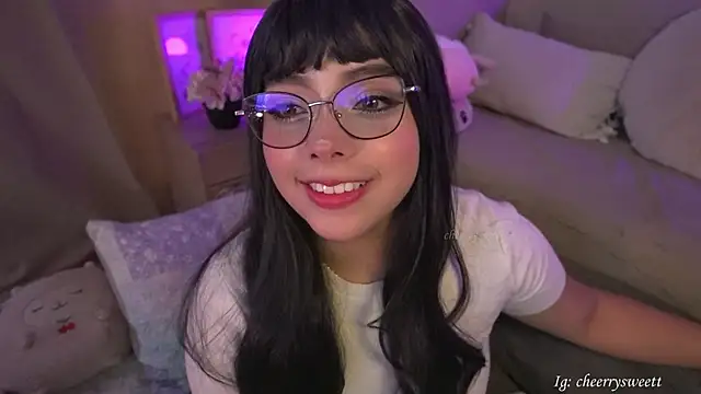 Snapshot of Cheerrysweett chatting on 1, 4, 2026 Cheerrysweett online show from 1, 4, 2026