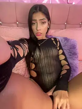 Snapshot of Ema_azel chatting on 14, 12, 2024 Ema azel online show from 14, 12, 2024