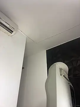 Snapshot of Ema_azel chatting on 20, 12, 2024 Ema azel online show from 20, 12, 2024