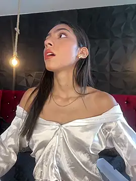 Snapshot of Ema_azel chatting on 14, 2, 2025 Ema azel online show from 14, 2, 2025