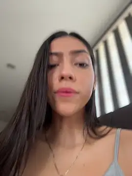 Snapshot of Ema_azel chatting on 19, 4, 2026 Ema azel online show from 19, 4, 2026