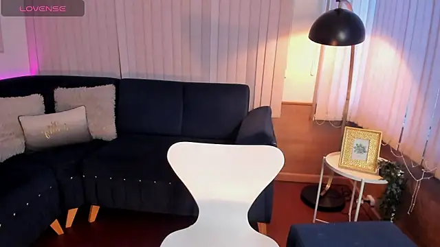 cami cruzz online show from 21, 1, 2025