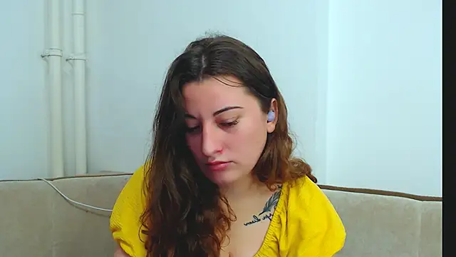 Snapshot of Helen_Adams_ chatting on 6, 12, 2024 Helen Adams online show from 6, 12, 2024