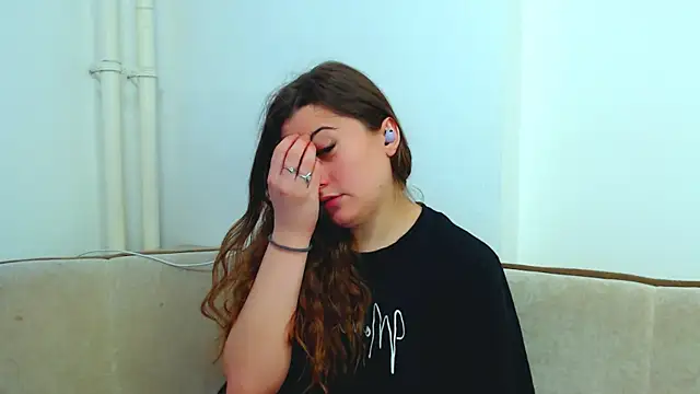 Snapshot of Helen_Adams_ chatting on 19, 12, 2024 Helen Adams online show from 19, 12, 2024