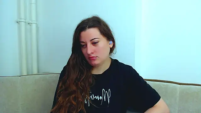 Snapshot of Helen_Adams_ chatting on 8, 1, 2025 Helen Adams online show from 8, 1, 2025