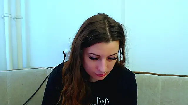 Snapshot of Helen_Adams_ chatting on 21, 3, 2025 Helen Adams online show from 21, 3, 2025