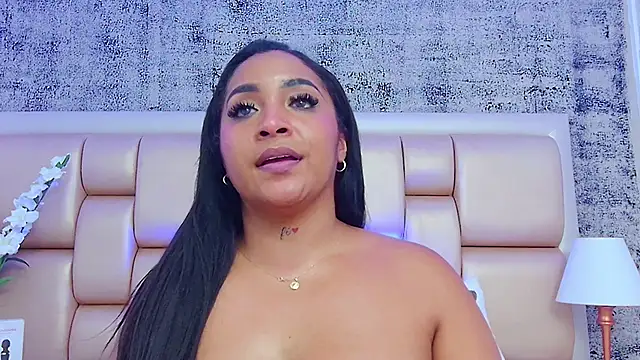 KateVenegas online show from 24, 1, 2025