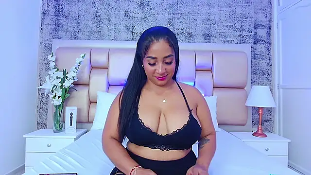 KateVenegas online show from 24, 1, 2025