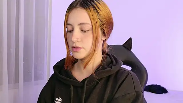 Snapshot of annie_mora chatting on 8, 4, 2026 annie mora online show from 8, 4, 2026