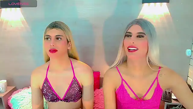 Daniela Pink  online show from 22, 3, 2025