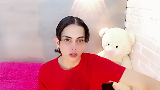 Daniela Pink  online show from 25, 9, 2025