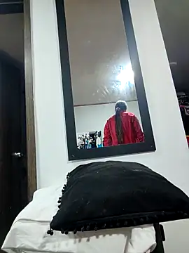 Sasha smith23 online show from 12, 4, 2026