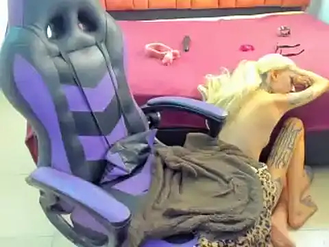 barbara anal squirt  online show from 23, 2, 2025