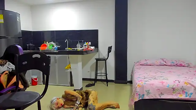 barbara anal squirt  online show from 19, 3, 2025