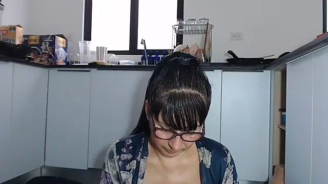 Snapshot of HellenLatin chatting on 23, 6, 2026 HellenLatin online show from 23, 6, 2026