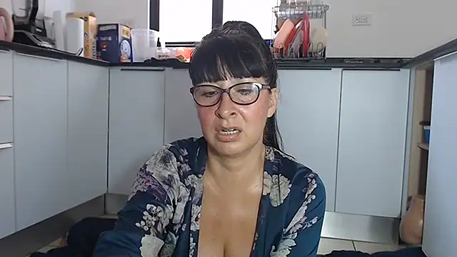 Snapshot of HellenLatin chatting on 26, 6, 2026 HellenLatin online show from 26, 6, 2026