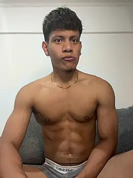 Snapshot of bbchocolate27 chatting on 22, 4, 2026 bbchocolate27 online show from 22, 4, 2026