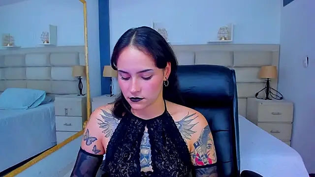 AnnyThompson  online show from 22, 10, 2025