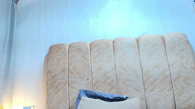 Snapshot of Zoe_Curvy chatting on 19, 1, 2026 Zoe Curvy online show from 19, 1, 2026