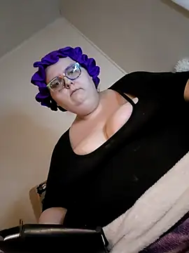 Snapshot of lady1652 chatting on 6, 10, 2025 lady1652 online show from 6, 10, 2025