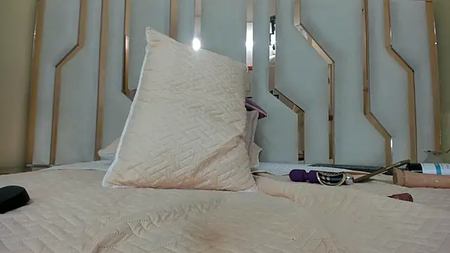 TifanyChill online show from 14, 1, 2025