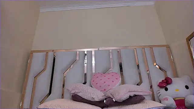 TifanyChill online show from 4, 2, 2025