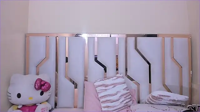 TifanyChill online show from 5, 10, 2025