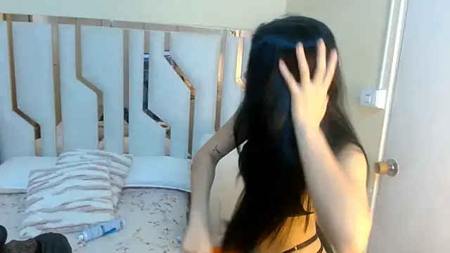 TifanyChill online show from 2, 2, 2026