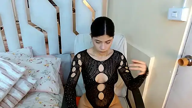 TifanyChill online show from 6, 2, 2026