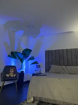 Snapshot of milaivanova chatting on 11, 11, 2025 milaivanova online show from 11, 11, 2025