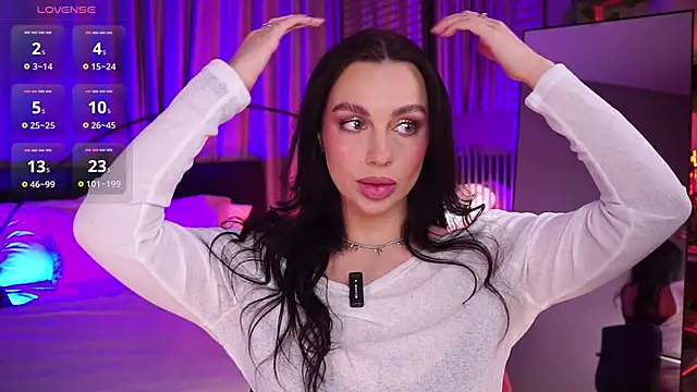 Snapshot of LunaNight chatting on 14, 12, 2025 LunaNight online show from 14, 12, 2025