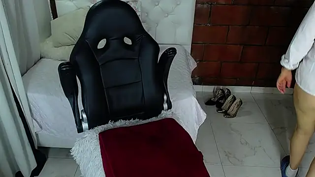 Snapshot of Maira_B chatting on 1, 11, 2025 Maira B online show from 1, 11, 2025