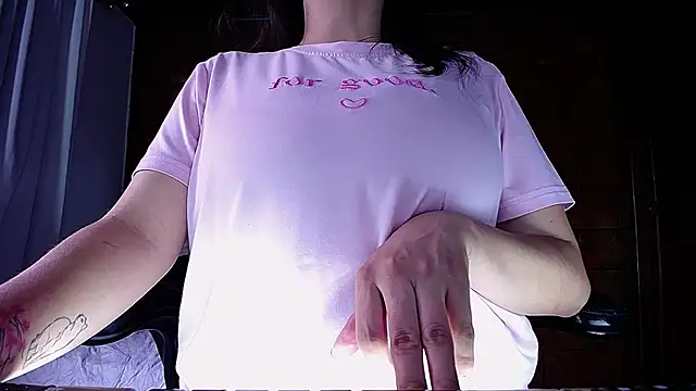 Snapshot of Maira_B chatting on 15, 11, 2025 Maira B online show from 15, 11, 2025