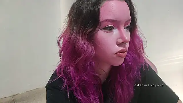 WandaDoll online show from 28, 11, 2025