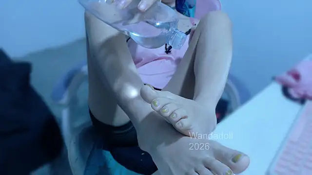 Snapshot of WandaDoll chatting on 25, 5, 2026 WandaDoll online show from 25, 5, 2026