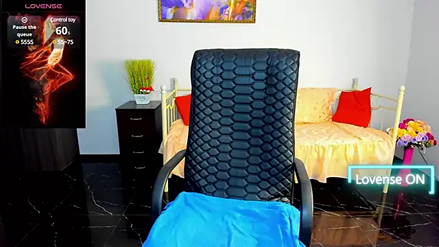 Julia Dean online show from 18, 3, 2025