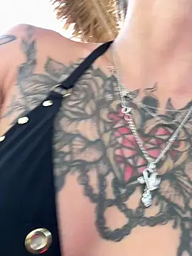 Snapshot of BabeRainbow chatting on 24, 1, 2025 BabeRainbow online show from 24, 1, 2025