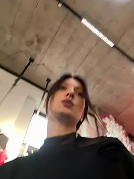 Snapshot of BabeRainbow chatting on 5, 2, 2025 BabeRainbow online show from 5, 2, 2025