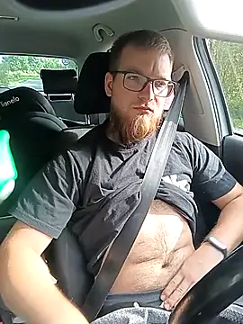 Snapshot of Sweet_bear69 chatting on 15, 9, 2025 Sweet bear69 online show from 15, 9, 2025