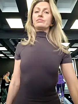 Snapshot of Miss____Mia_ chatting on 26, 2, 2025 Miss    Mia  online show from 26, 2, 2025