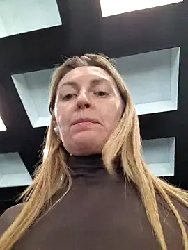 Miss    Mia  online show from 2, 3, 2026