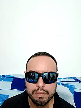 Snapshot of ElSunEagle chatting on 29, 3, 2026 ElSunEagle online show from 29, 3, 2026