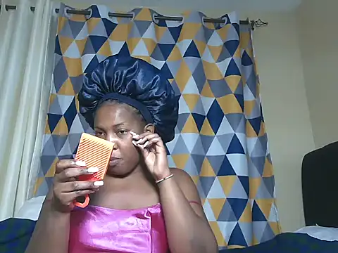 Snapshot of Mila_Melanie chatting on 7, 11, 2025 Mila Melanie online show from 7, 11, 2025