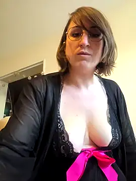 minierose online show from 18, 3, 2025