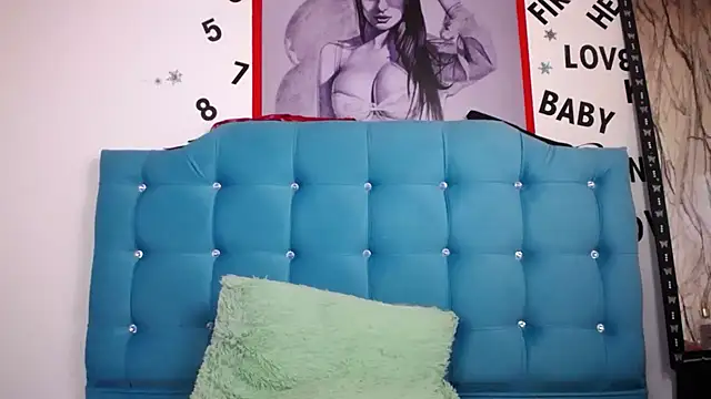 Snapshot of sweet_skylove_ chatting on 5, 1, 2026 sweet skylove online show from 5, 1, 2026