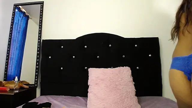 Snapshot of sweet_skylove_ chatting on 2, 2, 2026 sweet skylove online show from 2, 2, 2026