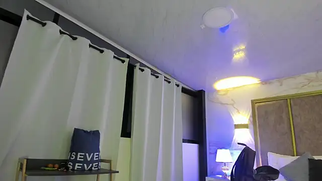 GiselOrtiz online show from 9, 4, 2026