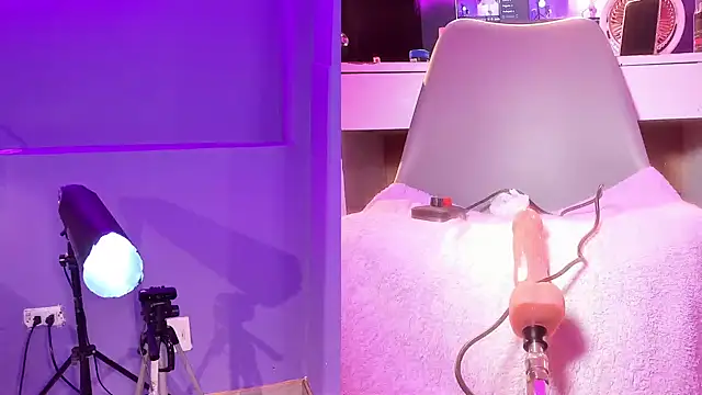 Snapshot of ZendayaGrey chatting on 8, 1, 2026 ZendayaGrey online show from 8, 1, 2026